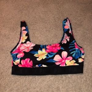 Victoria’s Secret PINK Sports Bra